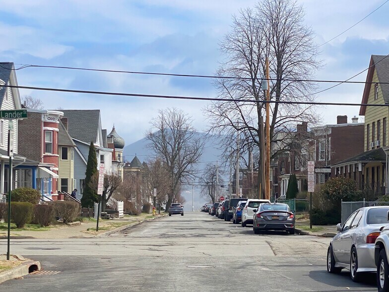 More Photos Of 72 1/2 Henry Ave, Newburgh Apartments For Sale