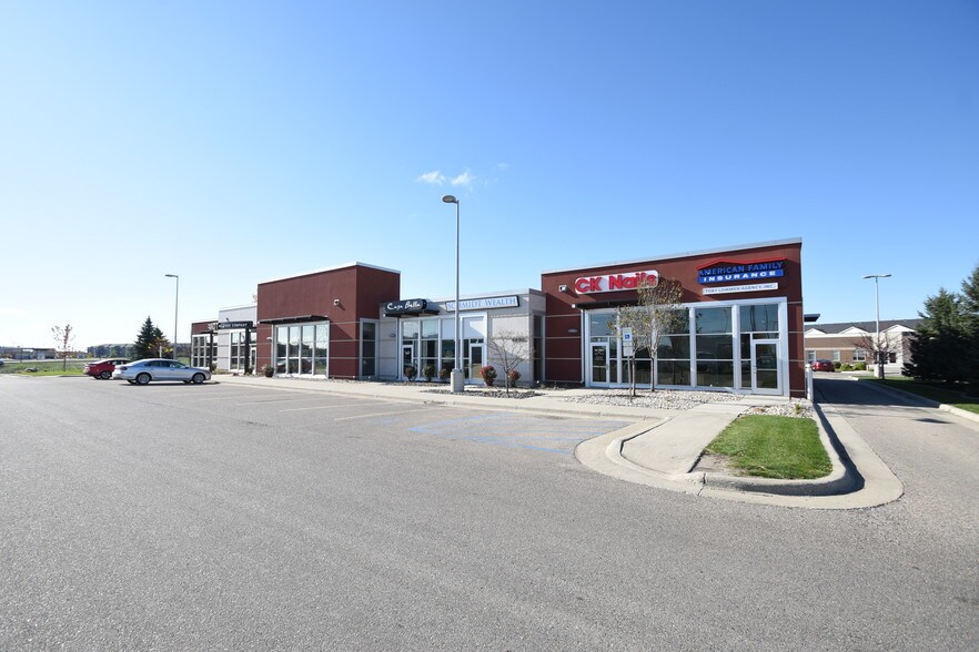 More Photos Of 4650 26th Ave, Fargo Storefront Retail Office For Lease