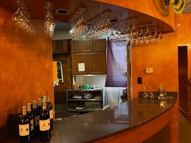 More Photos Of 3109-3133 Watson Rd, Saint Louis Freestanding For Lease