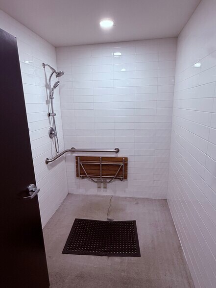 More Photos Of 559 E 4th St, Reno Storefront For Lease