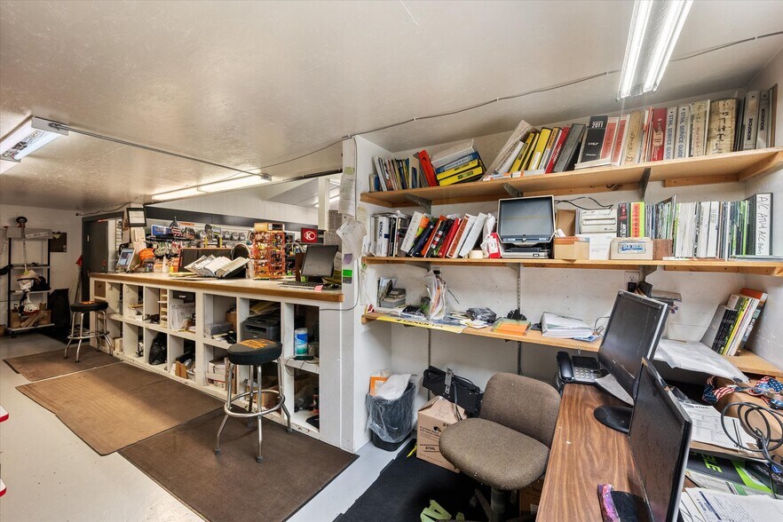 More Photos Of 5 Demick Ln, Salmon Auto Repair For Sale