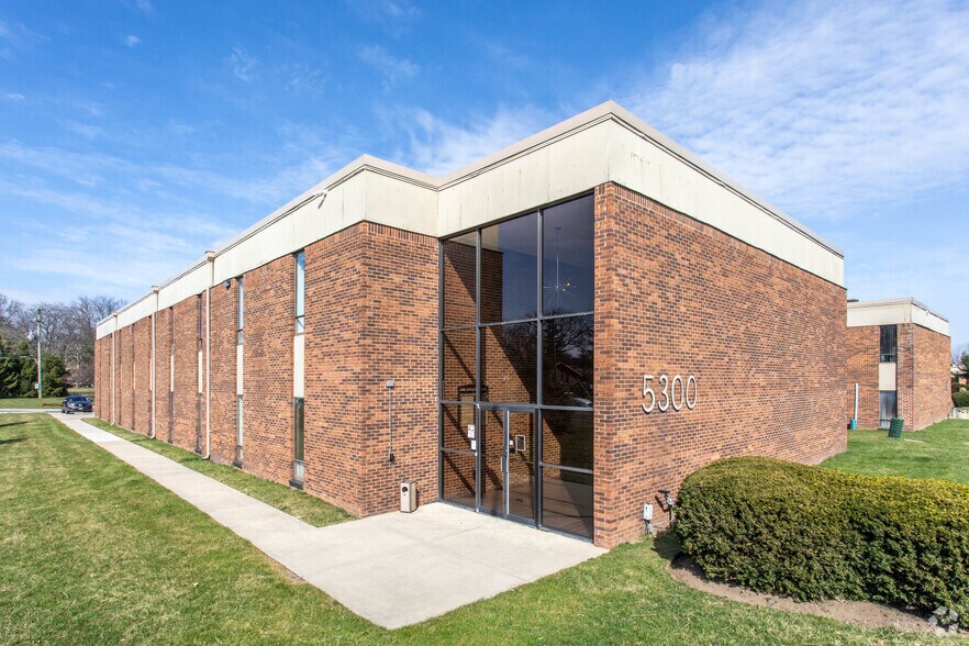 More Photos Of 5300 E Main St, Whitehall Unknown For Lease