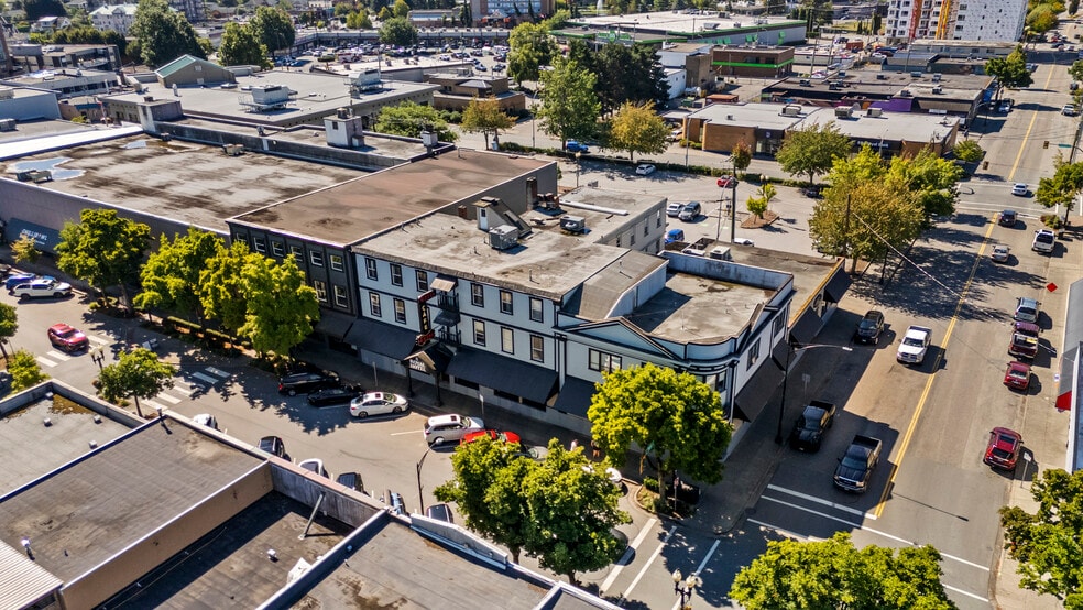 More Photos Of 45886 Wellington Ave, Chilliwack Hotel For Sale