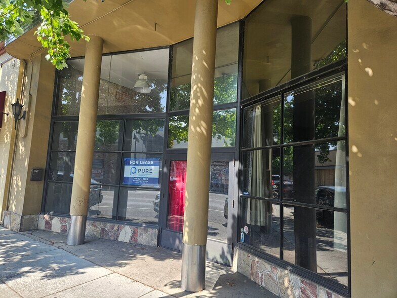More Photos Of 260 N Petaluma Blvd, Petaluma Storefront Retail Office For Lease