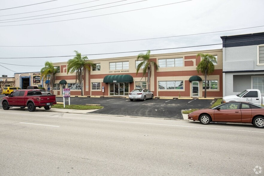 Primary Photo Of 944 Country Club Blvd, Cape Coral Warehouse For Lease
