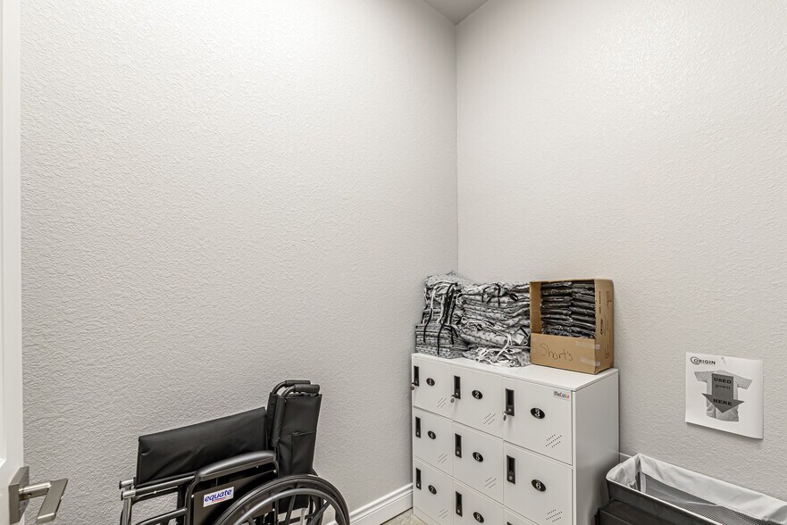 More Photos Of , Tomball Office For Sale