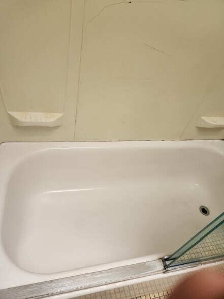 More Photos Of 100-102 W Gale St, Philadelphia Flex For Lease