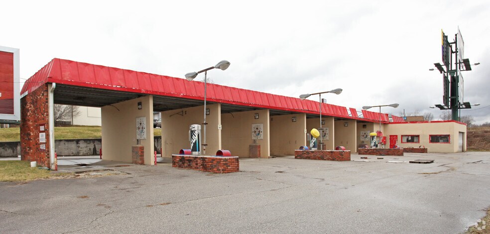 Primary Photo Of 3975 Teays Valley Rd, Hurricane Carwash For Sale