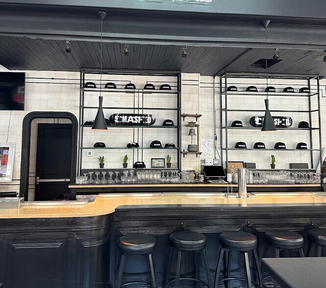 More Photos Of 167 Orchard St, New York Storefront For Lease