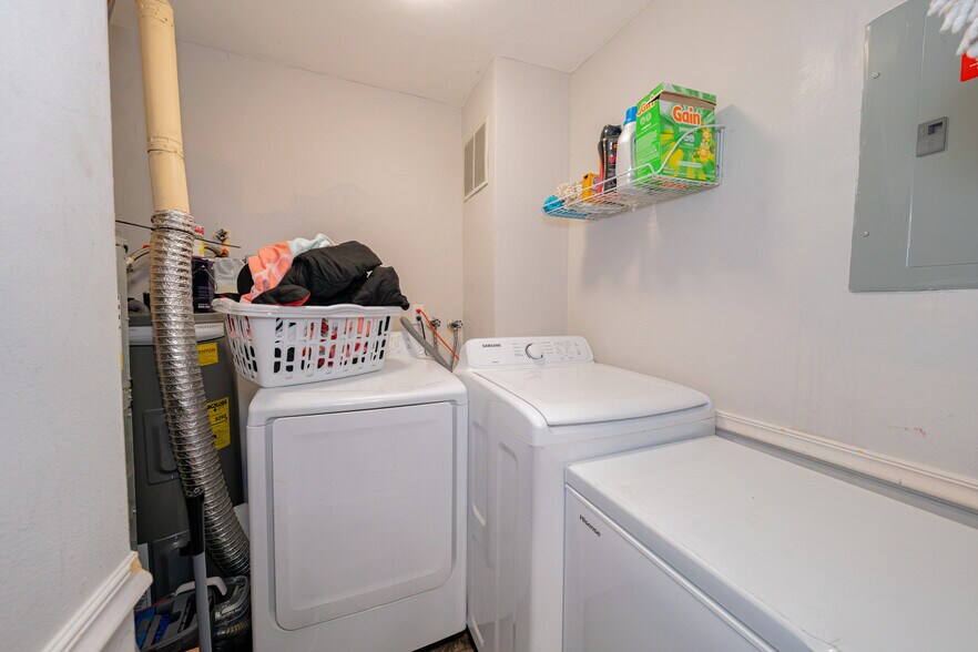 More Photos Of 5971 NW 17th Pl, Sunrise Apartments For Sale