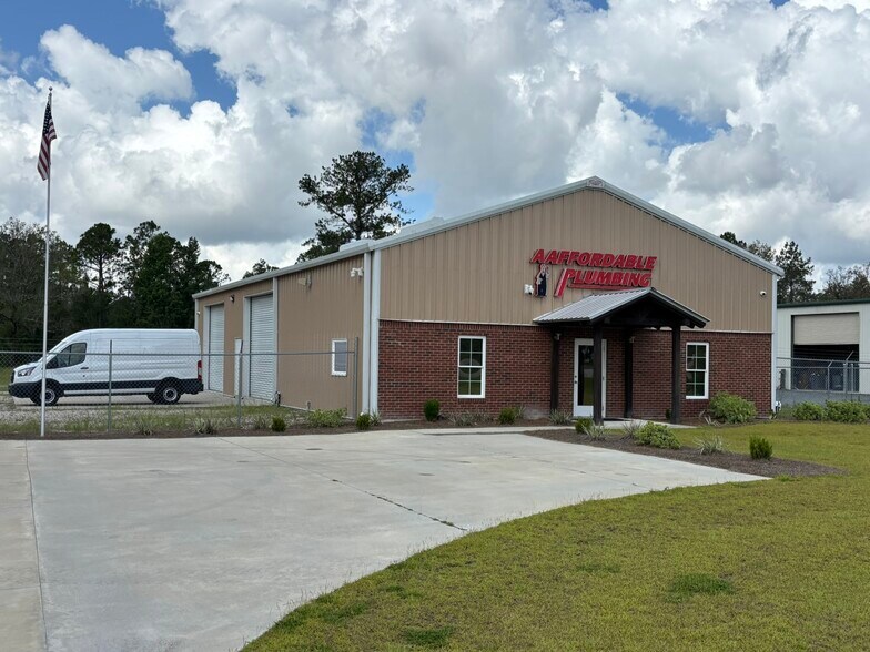 More Photos Of 19358 Valdosta Hwy, Valdosta Light Distribution For Lease