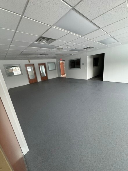 More Photos Of 8020 Mine St, Fogelsville Office For Lease