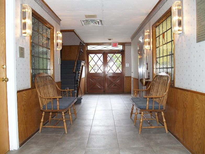 More Photos Of 6 Pompton Ave, Cedar Grove Medical For Lease