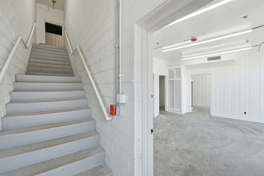 More Photos Of 7708 1st Ave N, Birmingham Self Storage For Sale