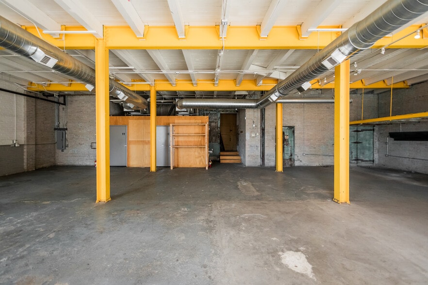 More Photos Of 1337-1345 Division St, Detroit Storefront Retail Residential For Sale