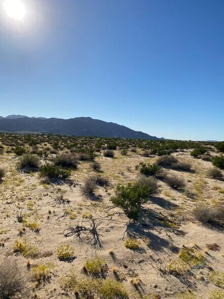 Primary Photo Of 5282211 NW Corner of 40 & Fort Cady St hwy, Newberry Springs Land For Sale