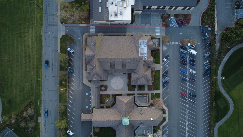 More Photos Of 8398 NE 12th St, Medina Religious Facility For Lease