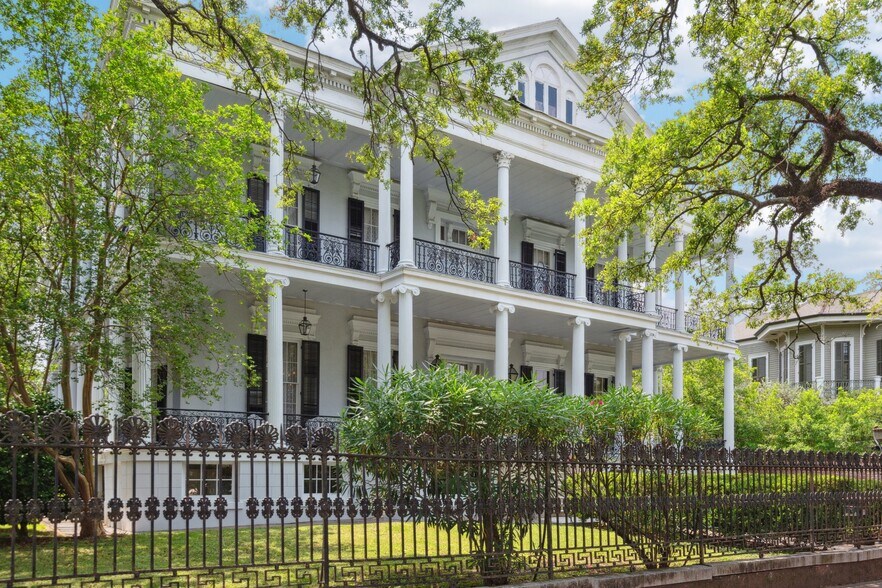 More Photos Of 1410 Jackson Ave, New Orleans Lodge Meeting Hall For Sale
