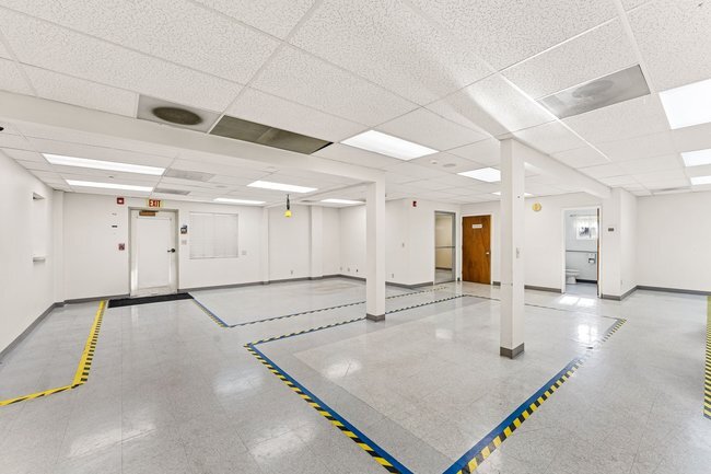 More Photos Of 1596 NW Washington Blvd, Grants Pass Industrial For Sale