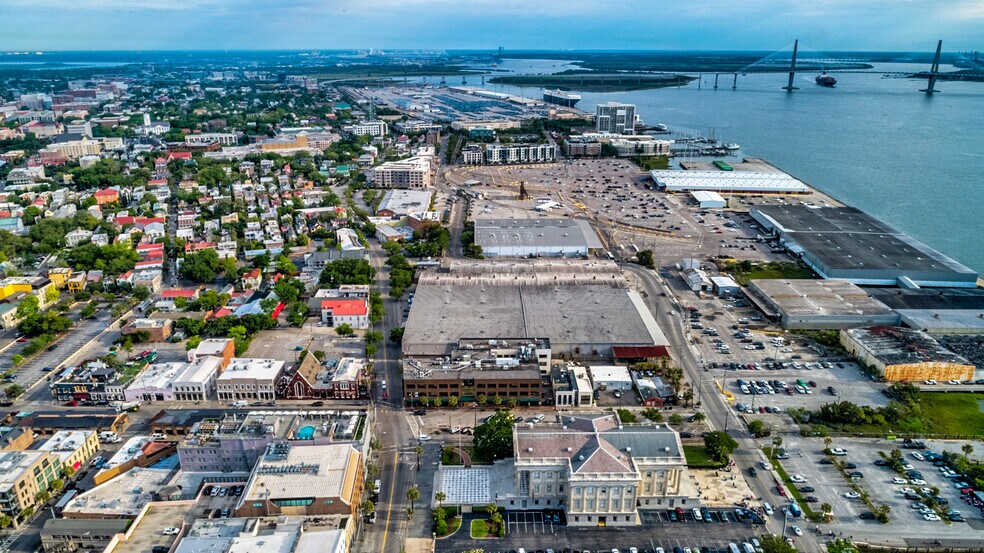 More Photos Of 32 N Market St, Charleston Storefront For Lease