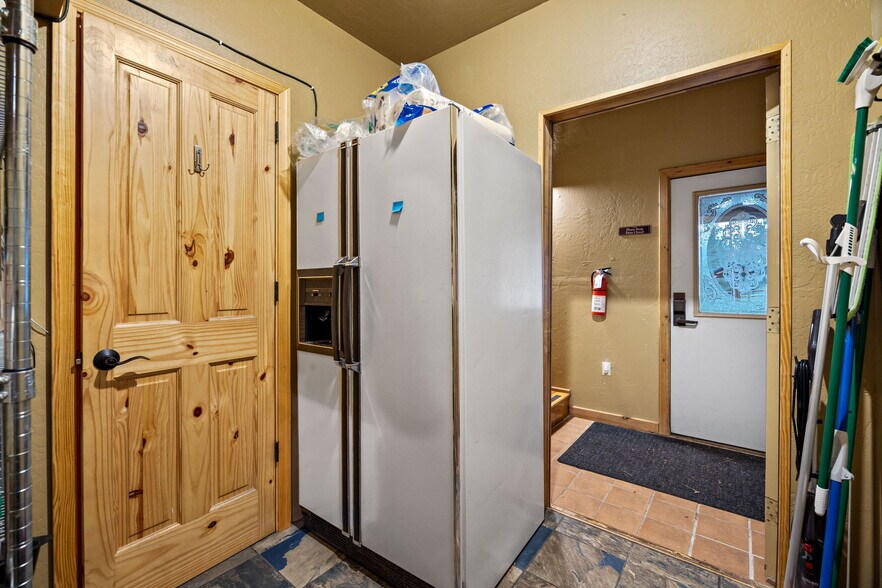 More Photos Of 140 Main St, Greer Specialty For Sale