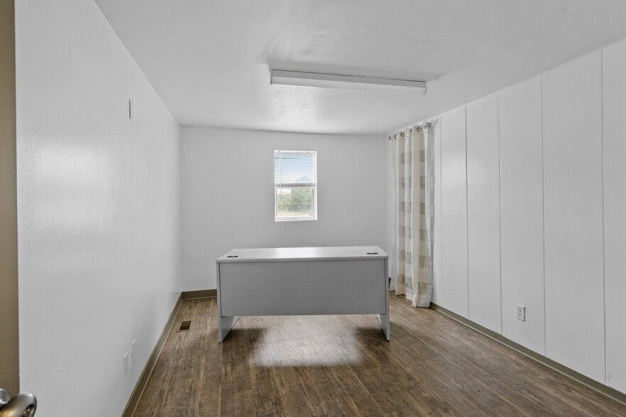 More Photos Of 398 Anthony St, Schenectady Warehouse For Sale