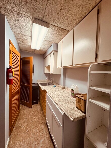 More Photos Of 309 Denton Ave, New Hyde Park Industrial For Lease