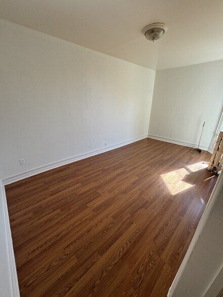 More Photos Of 251 E 236th St, Bronx Apartments For Sale