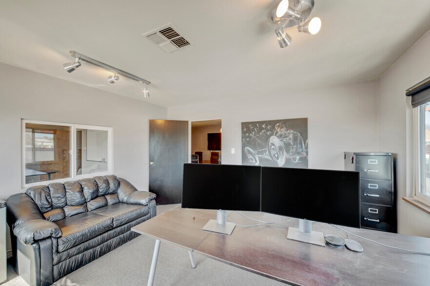 More Photos Of 1025 W Arrow Hwy, Glendora Medical For Sale