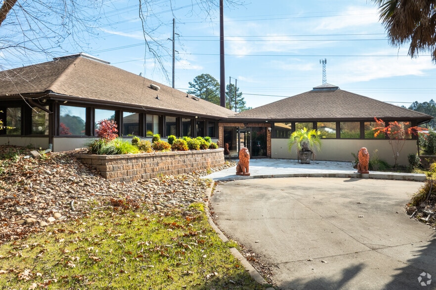 More Photos Of 2 Woodcross Dr, Columbia Medical For Sale