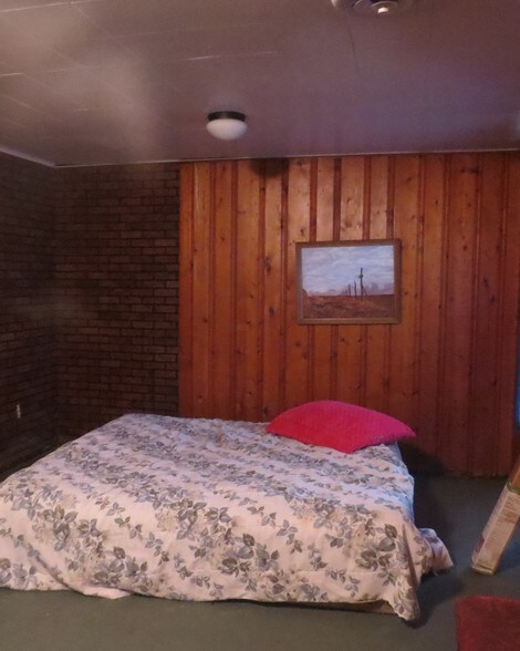 More Photos Of 3336 S Commerce St, Ardmore Self Storage For Sale