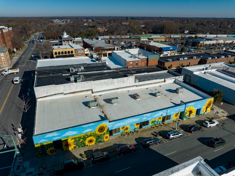 More Photos Of 300 N Hayne St, Monroe Office For Sale