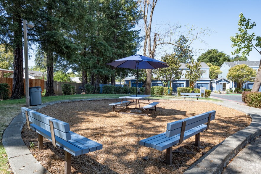 More Photos Of 801 Dutton Ave, Santa Rosa Apartments For Sale