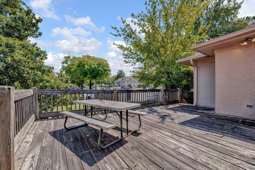 More Photos Of 5180 Park Ave, Memphis Office For Lease