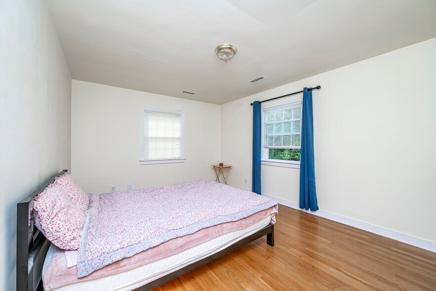 More Photos Of 7740 Cherokee Rd, Richmond Religious Facility For Sale