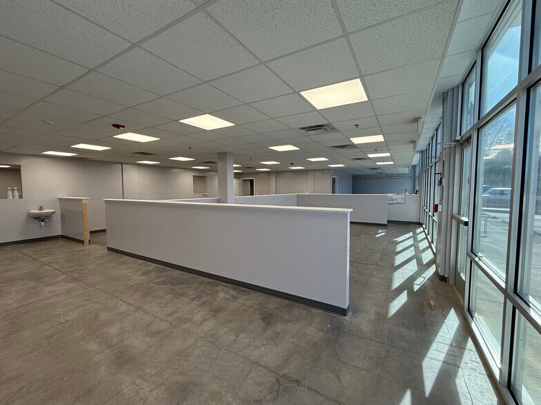 More Photos Of 3445-3447 Lee Hwy, Weyers Cave Apartments For Lease