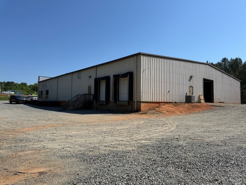 More Photos Of 794 American Way, Lexington Warehouse For Lease