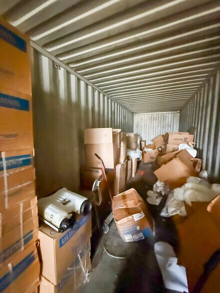 More Photos Of 5640 44th Ave S, Clinton Office For Sale