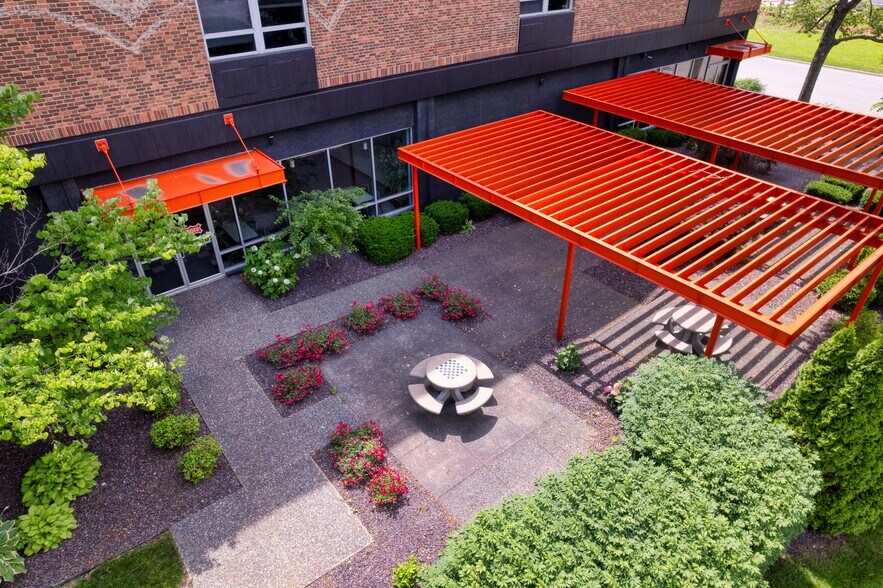 More Photos Of 3253 E Chestnut Expy, Springfield Office For Lease