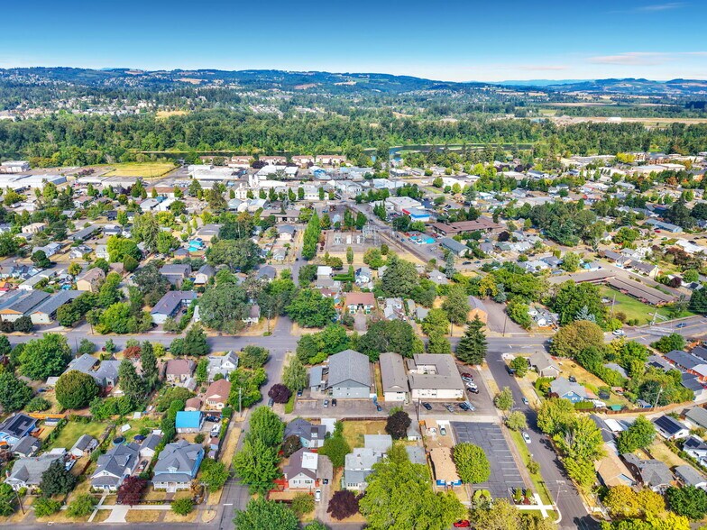 More Photos Of 1720-1738 Broadway St NE, Salem Apartments For Sale
