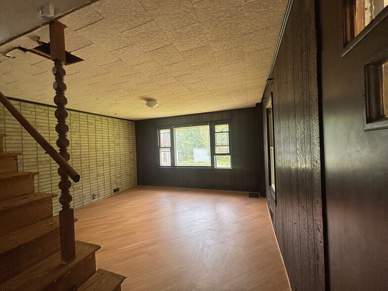 More Photos Of 1326 Furnace Rd, Linthicum Heights Land For Lease
