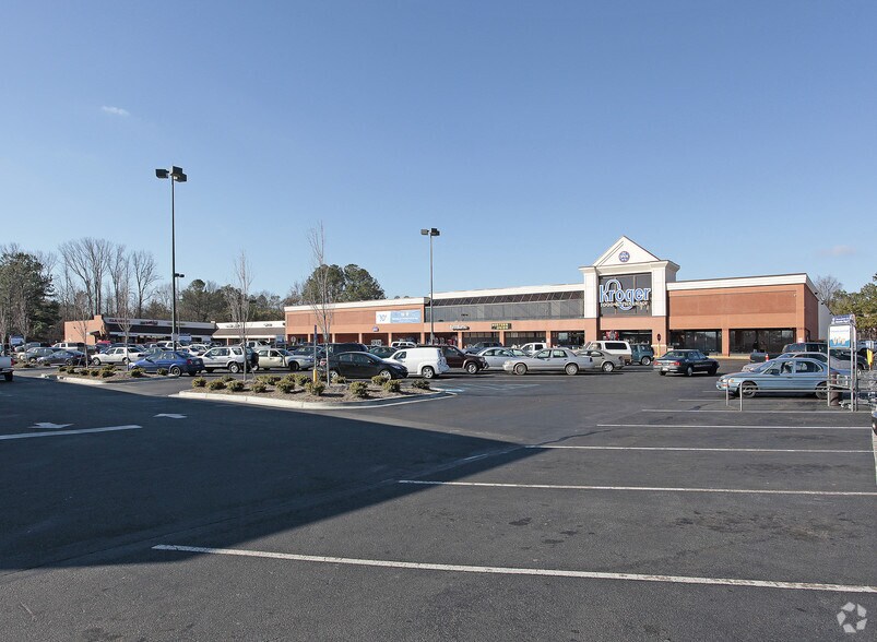 Primary Photo Of 8471-8515 Hospital Dr, Douglasville Unknown For Lease