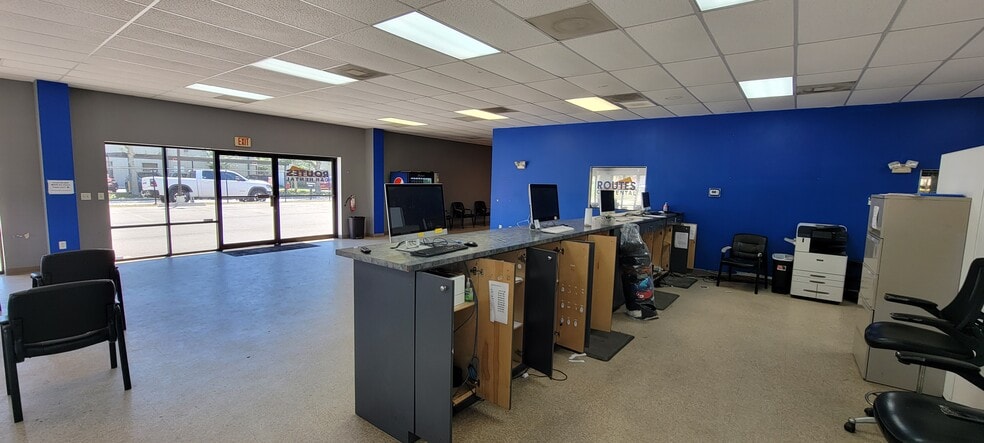 More Photos Of 7276 Narcoossee Rd, Orlando General Retail For Sale