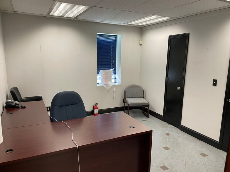 More Photos Of 4865 Arthur Kill Rd, Staten Island Warehouse For Sale