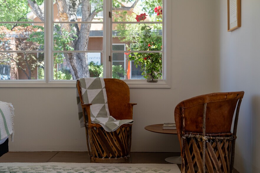 More Photos Of 310 Johnson St, Santa Fe Specialty For Sale