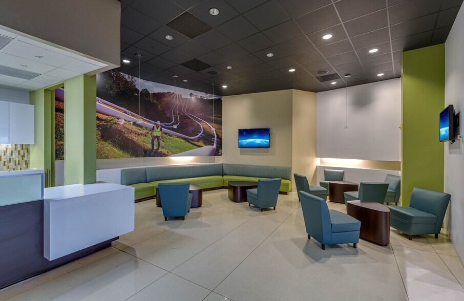 More Photos Of 5400 Westheimer Ct, Houston Office For Sale
