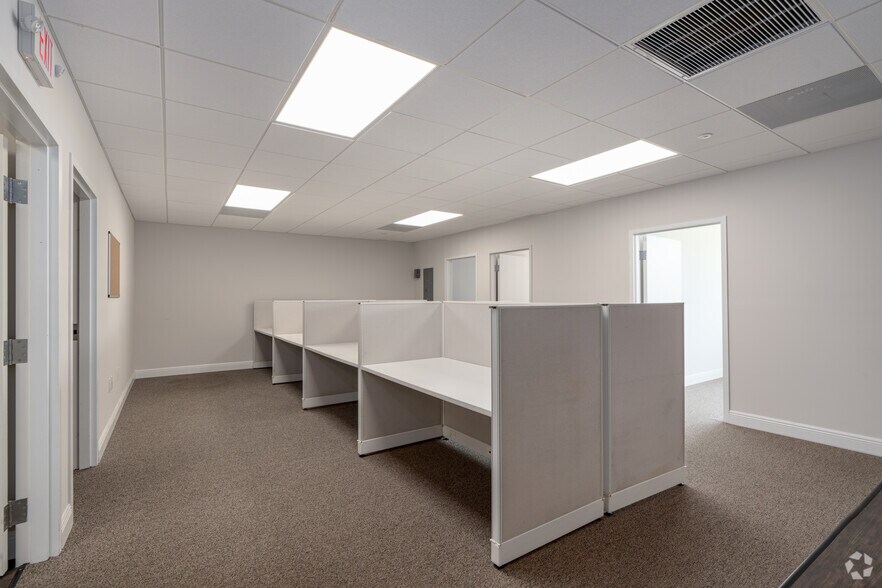 More Photos Of 500 Gulfstream Blvd, Delray Beach Office For Lease