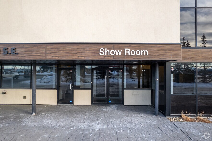 More Photos Of 11510 40th St SE, Calgary Warehouse For Lease