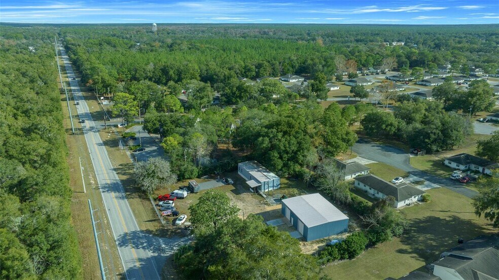 More Photos Of 4820 NE 35th St, Silver Springs Auto Dealership For Sale