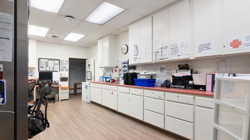 More Photos Of 3055 W Ramsey St, Banning Medical For Lease
